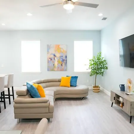 Chestnut Luxury Villas #4